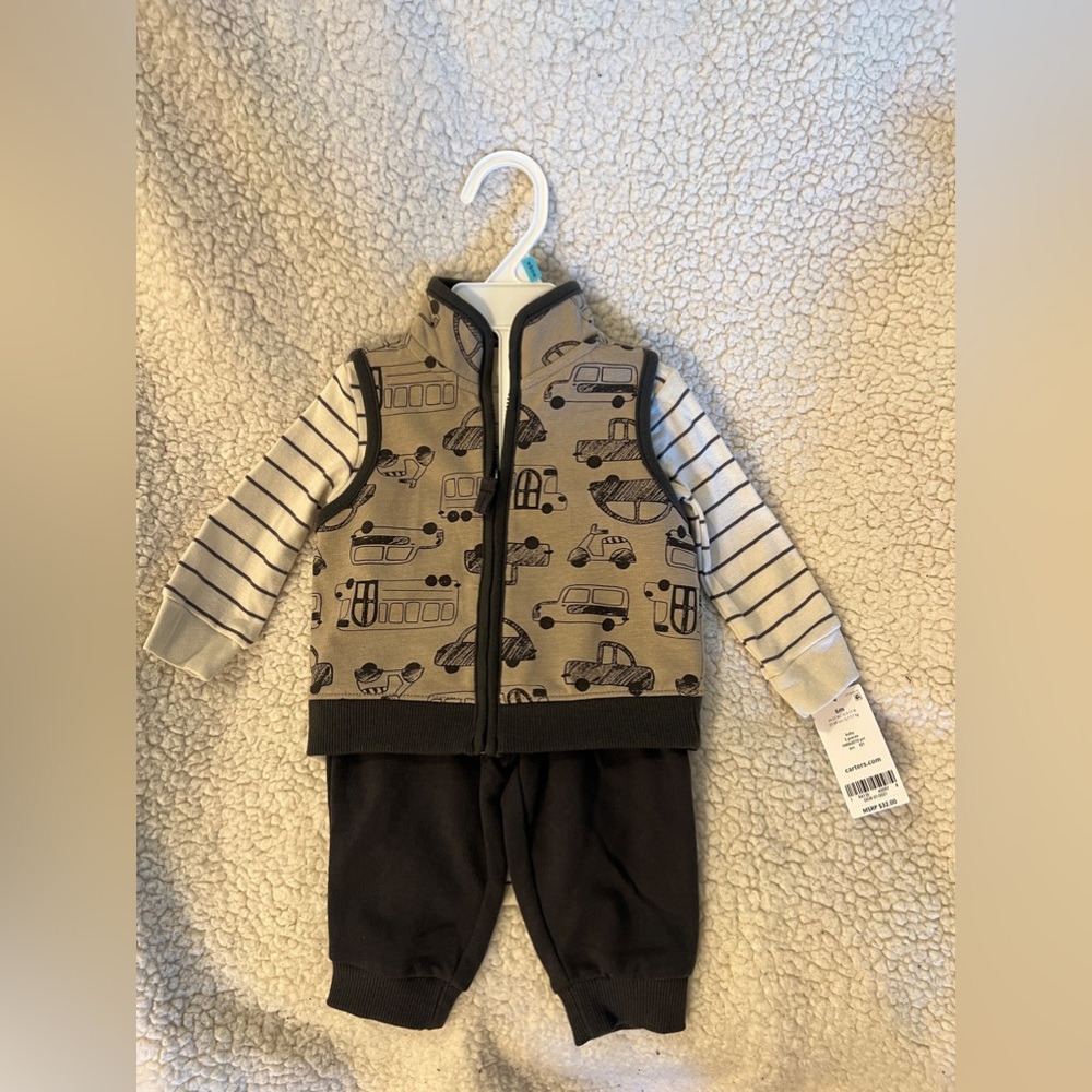 Carter’s 3 piece baby’s outfit